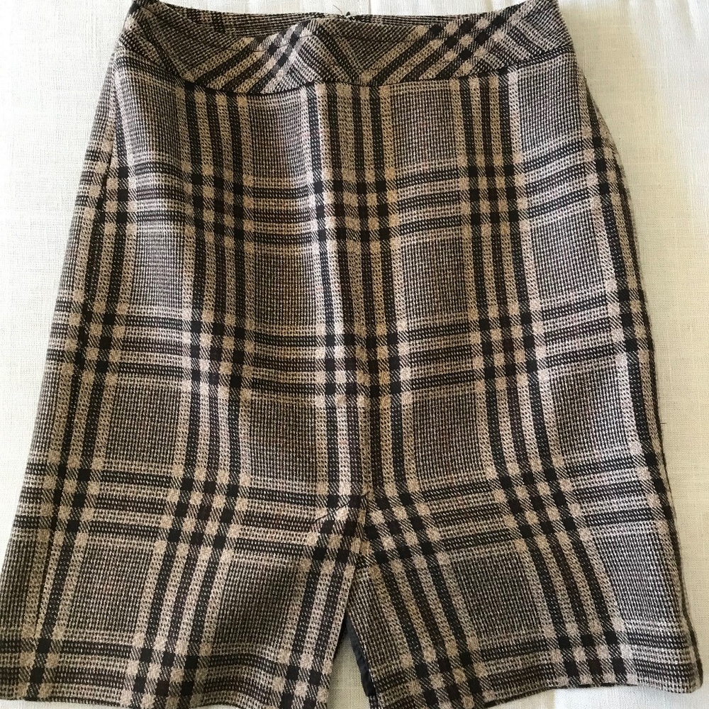 Ann Taylor plaid skirt
